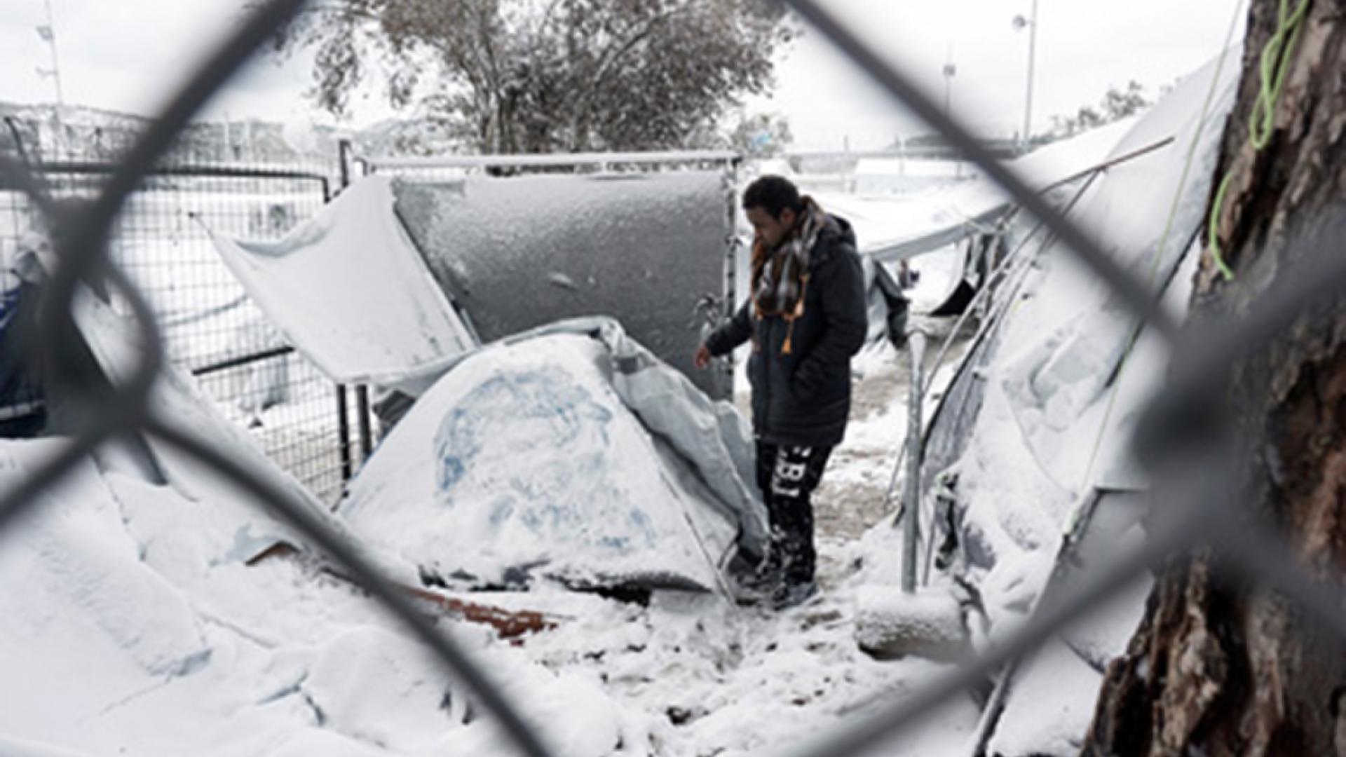 235785_GREECE-EUROPE-MIGRANTS-WEATHER-SNOW_448_260_WEB.jpg